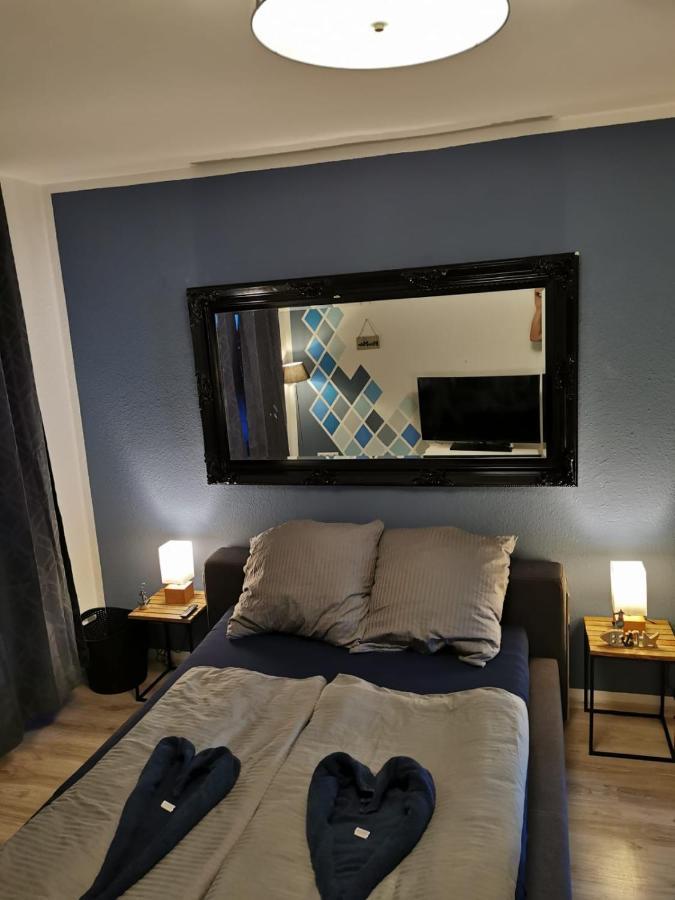 Liebevoll Eingerichtete Ferienwohnung - Zentrale Lage - Netflix & Paytv Wilhelmshaven Kültér fotó