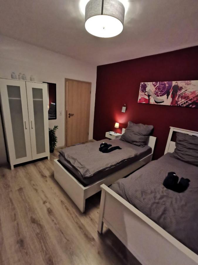 Liebevoll Eingerichtete Ferienwohnung - Zentrale Lage - Netflix & Paytv Wilhelmshaven Kültér fotó